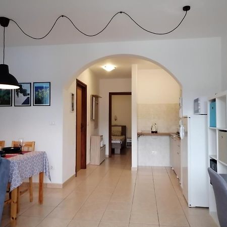 Apartment Layla - Intermezzo With Sea View In Center Of Рабац Екстериор снимка