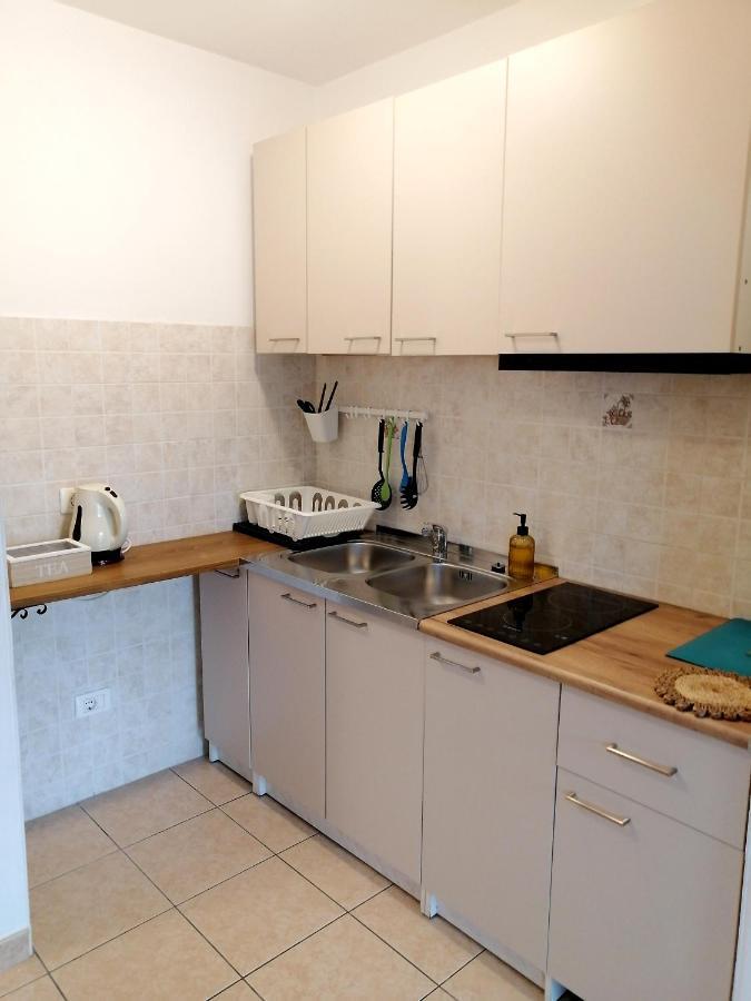 Apartment Layla - Intermezzo With Sea View In Center Of Рабац Екстериор снимка