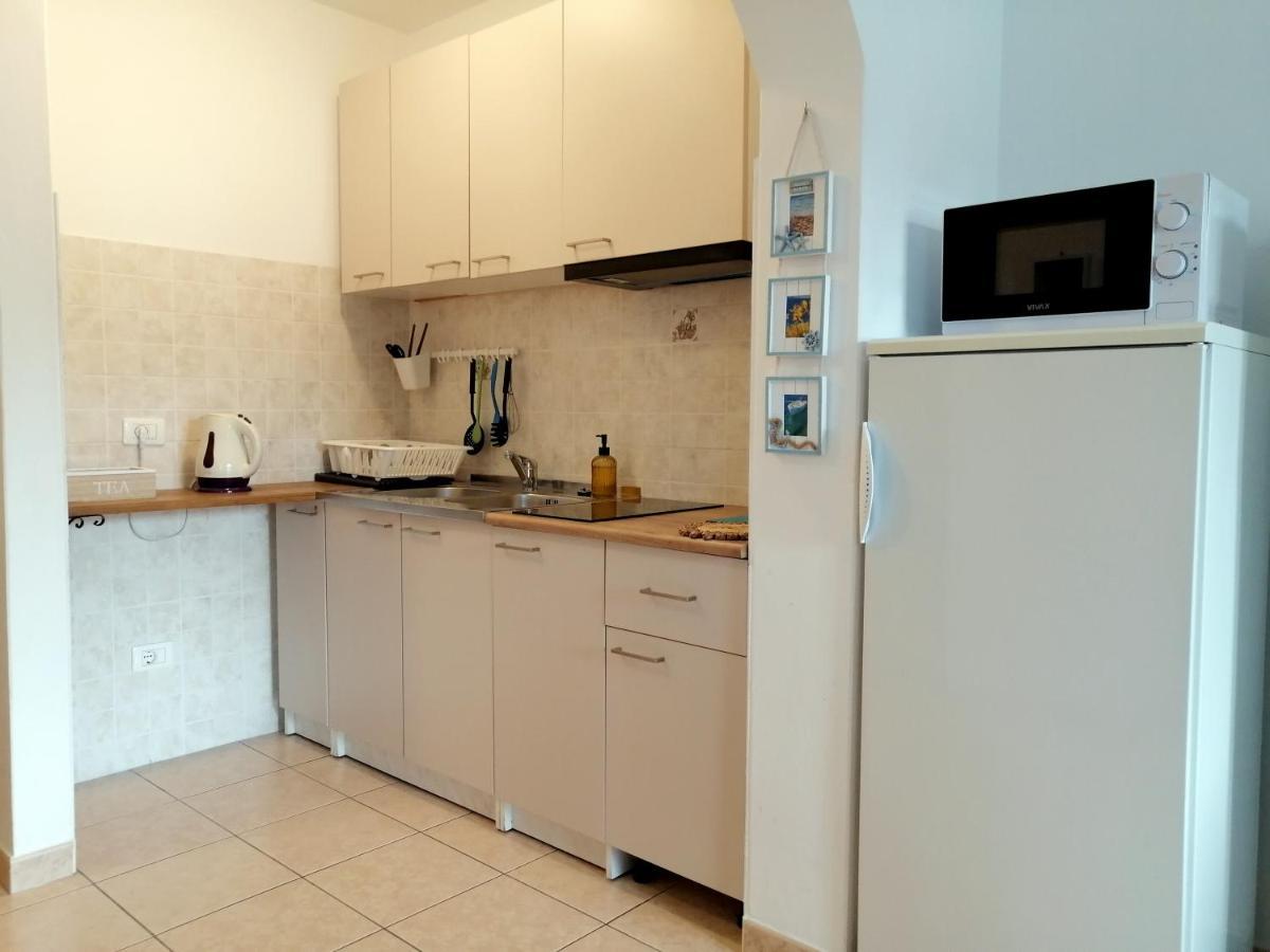 Apartment Layla - Intermezzo With Sea View In Center Of Рабац Екстериор снимка