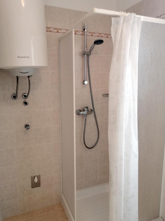Apartment Layla - Intermezzo With Sea View In Center Of Рабац Екстериор снимка