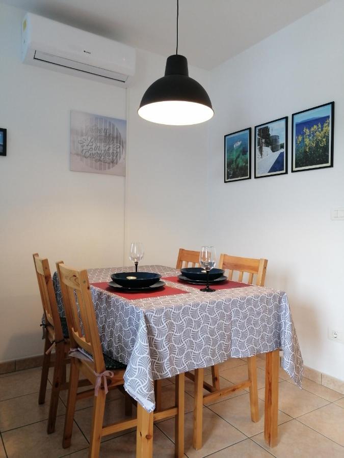 Apartment Layla - Intermezzo With Sea View In Center Of Рабац Екстериор снимка
